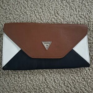 Guess clutch no strap under arm bag